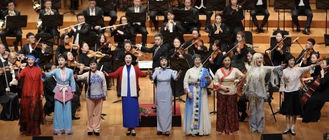 “红梅赞”中国歌剧舞剧院中国歌剧经典荟萃音乐会国家大剧院成功上演_女性_演出_观众