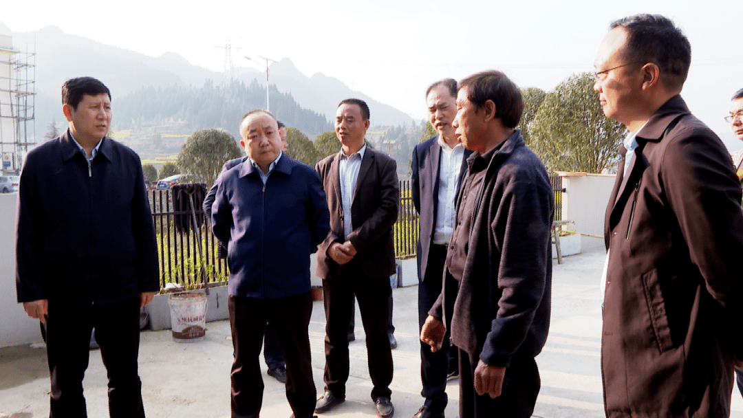 普定县开展城乡供水一体化改革调研王开禄一行先后前往白岩镇片区供水