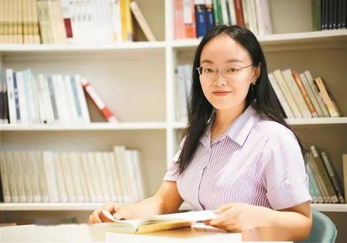 达人老师周舟学生是面向未来的语言