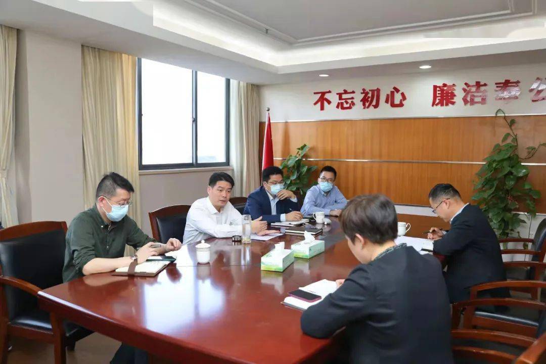 3月15日,区委书记徐强,区委副书记,区长叶枝利等分赴一线督查疫情防控