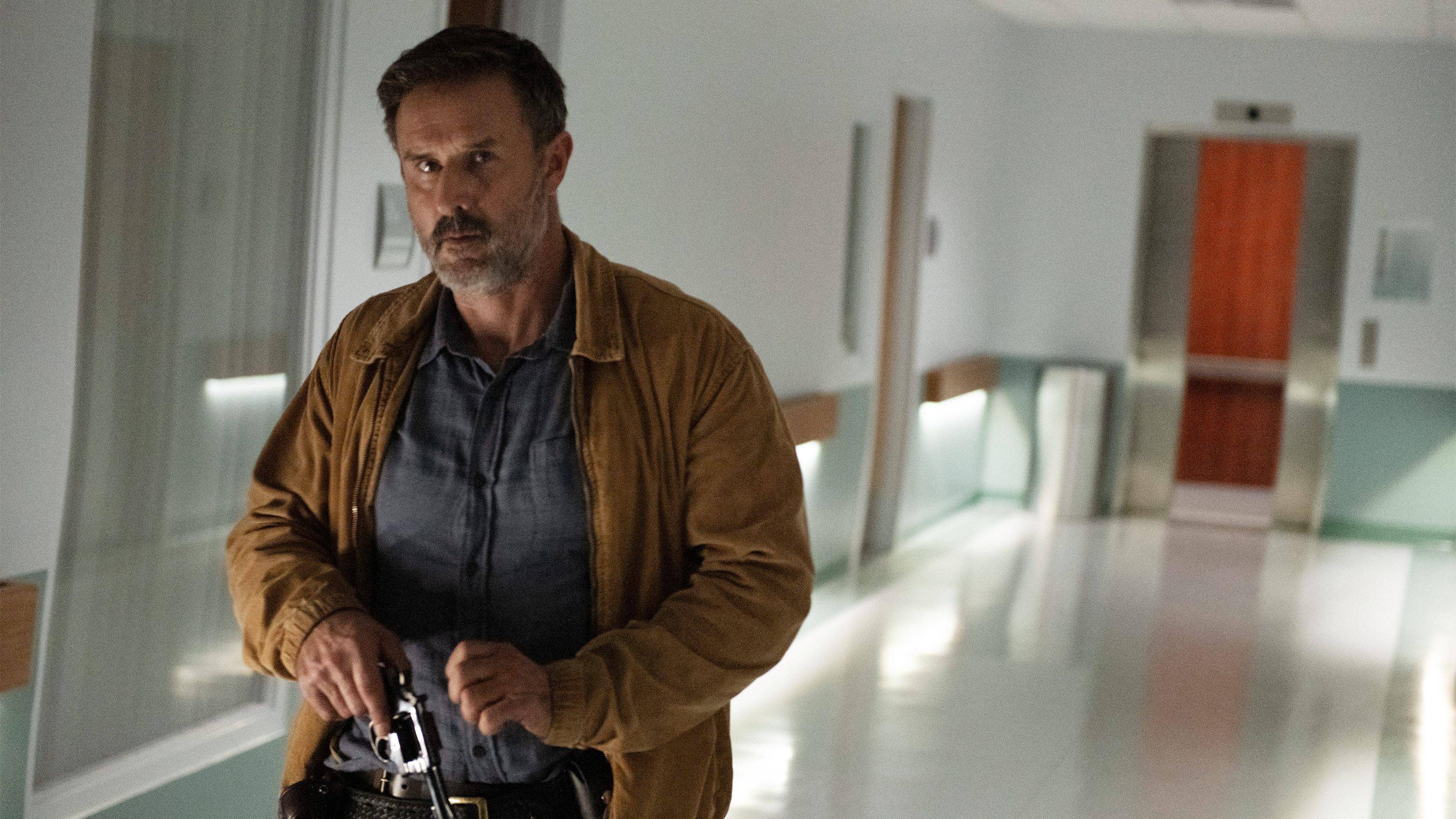 电影|续集重启怎么拍才不翻车?《惊声尖叫5》致敬、自嘲、反套路