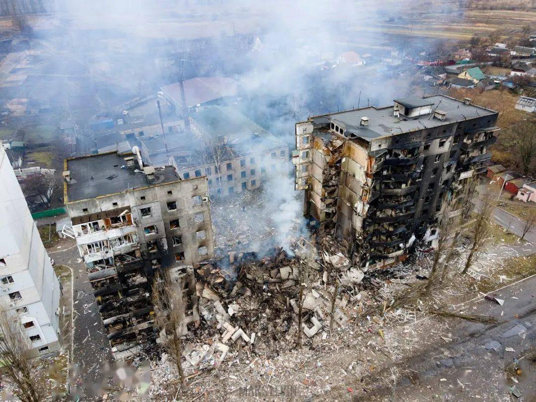 乌克兰摄影记者镜头下的炮火与残骸