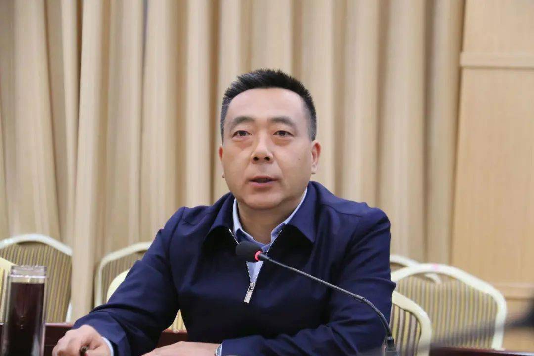 3月16日,甘肃建投天水公司总经理张丰川一行来我县对接洽谈合作事宜