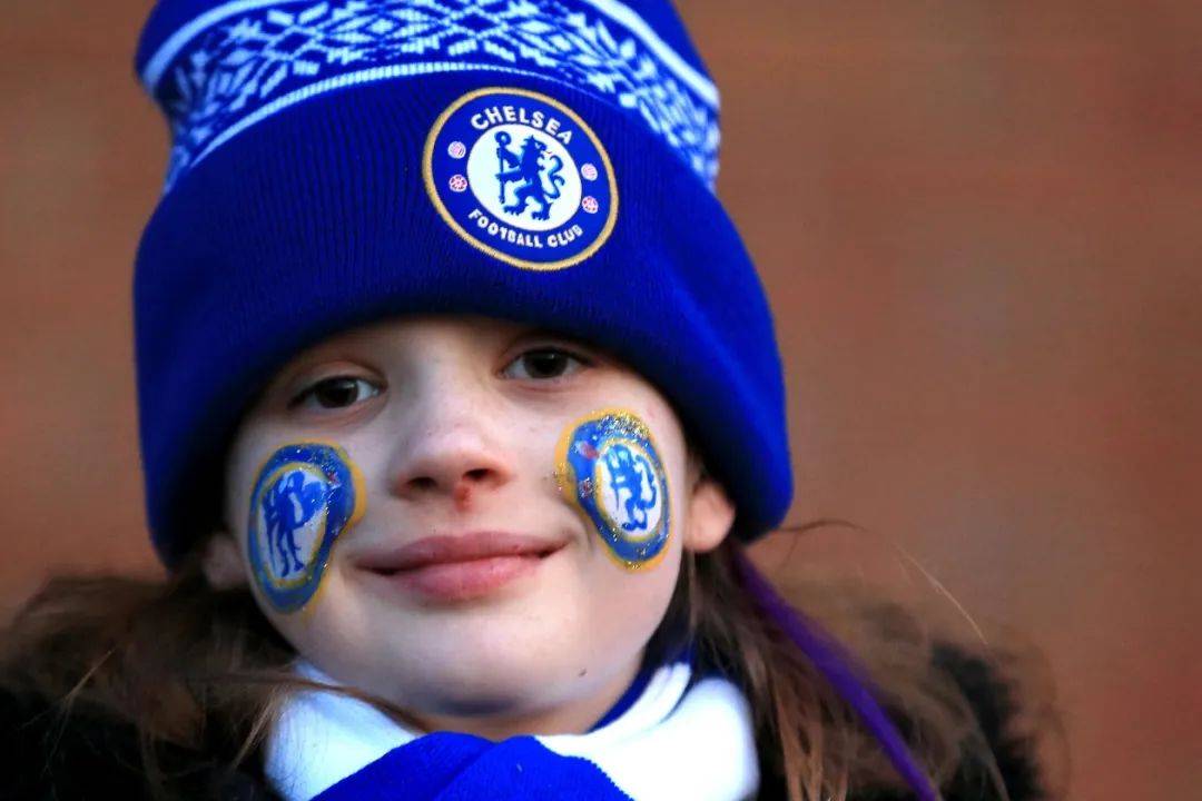 切尔西球迷为了他与法国警方冲突还唱歌嘲讽约翰逊