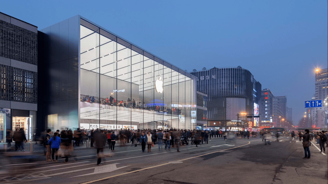 5米高玻璃幕墙,而且没有立柱,总面积达到3000平方米,据浙江媒体报道