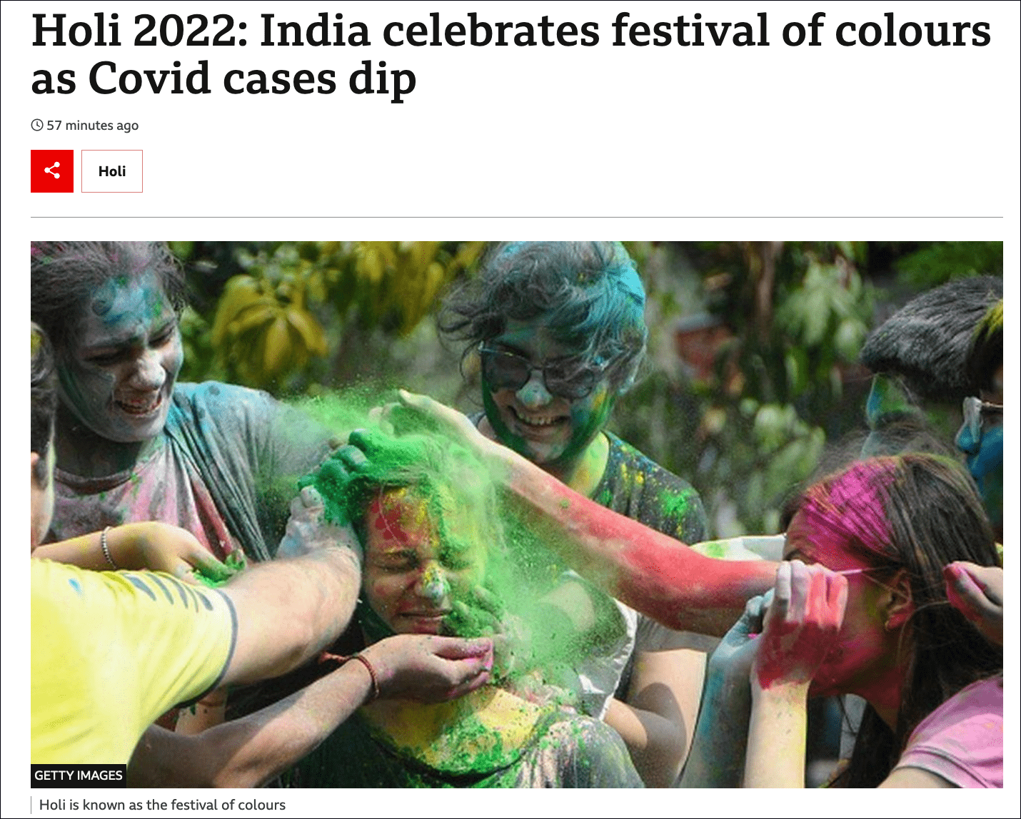 疫情趋缓物价上涨，印度人聚集庆祝“久违”的洒红节