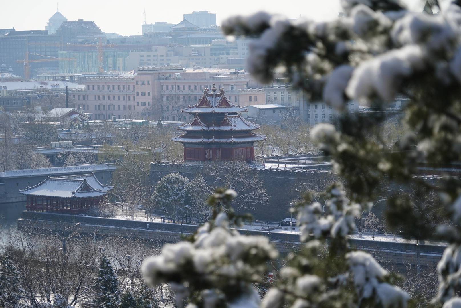 红墙|万春亭上，观白雪红墙