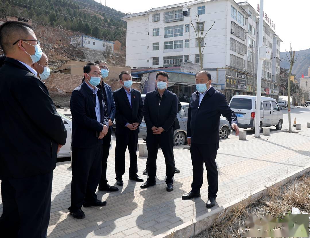 吴健调研甘谷县城区停车场规划建设工作