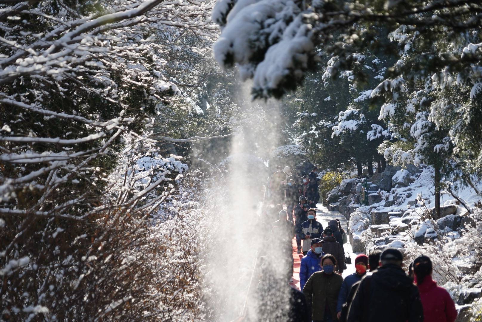 红墙|万春亭上，观白雪红墙