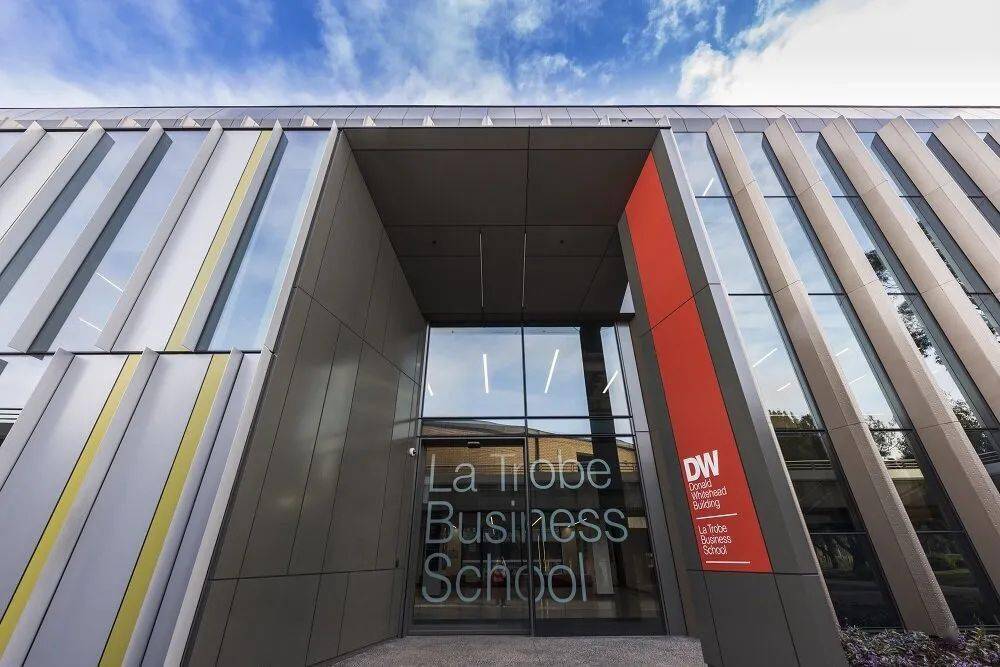 想出国读研又担心费用高昂乐卓博大学丰厚奖学金来袭