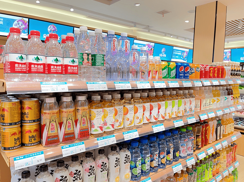 最后两天庐山市这家零食超市盛大开业东西这么便宜被挤爆