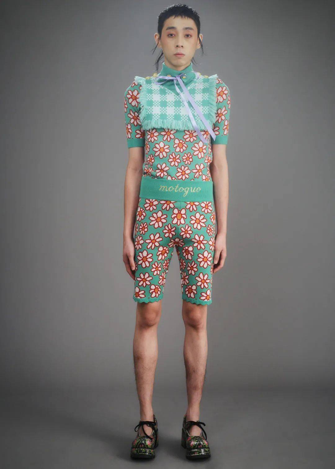 曲线 『摩多牌』— 怪诞鬼马的头号代表