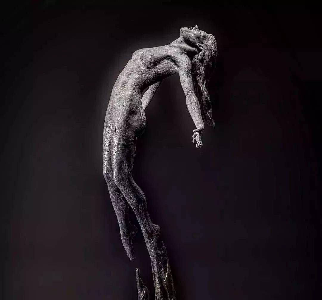 英国艺术家ian edwards的动感人体雕塑_伊恩·爱德华兹_推广_互联网