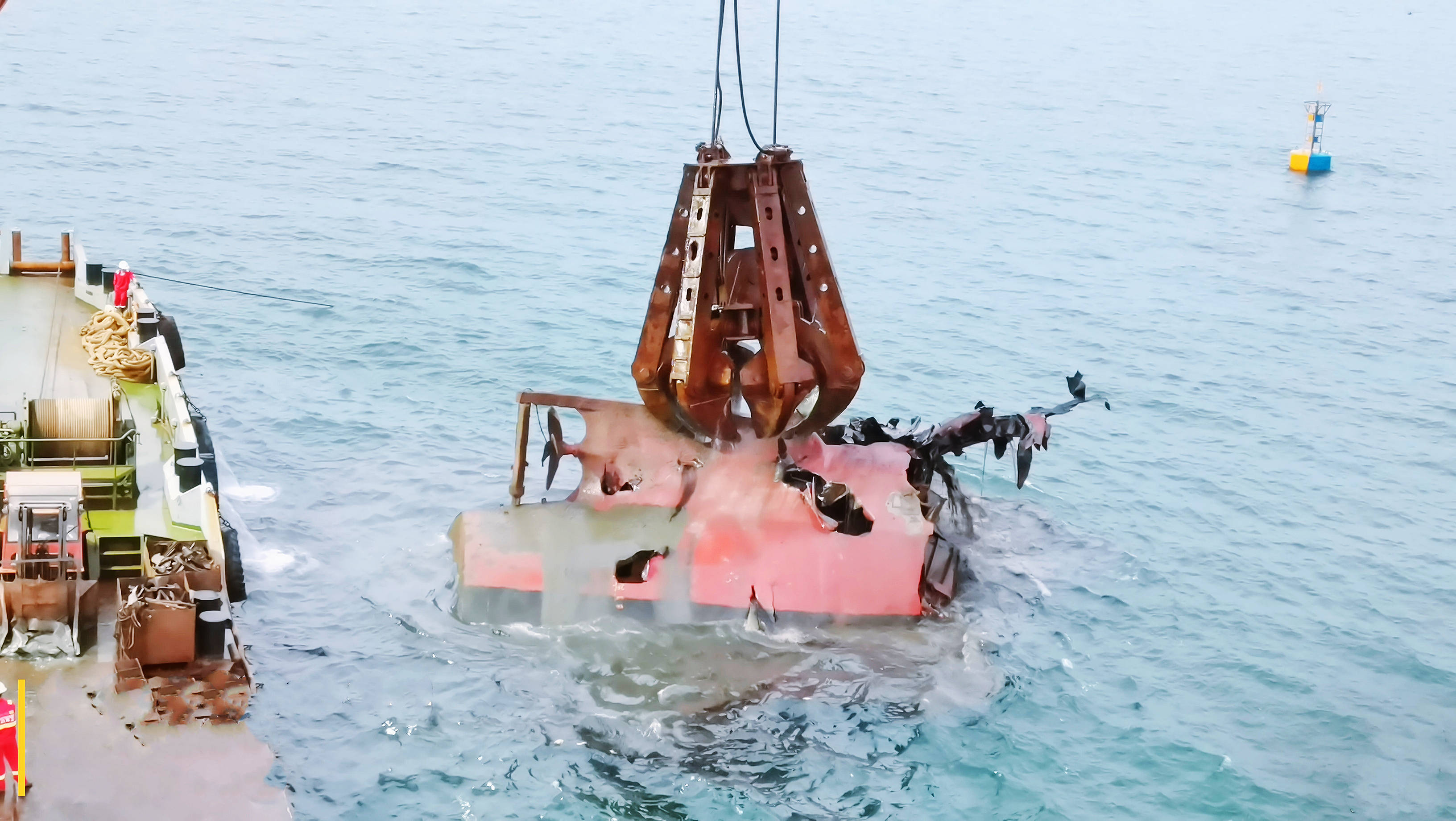 琼州海峡东口外罗水道沉船海底"捞"工程顺利完成_打捞_作业_海事