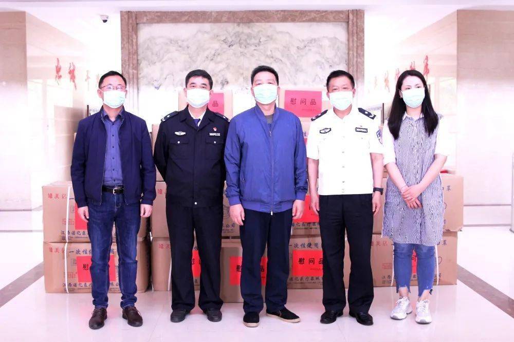 3月21日,赣州经济技术开发区党工委副书记郭声琪一行5人前来赣州监狱