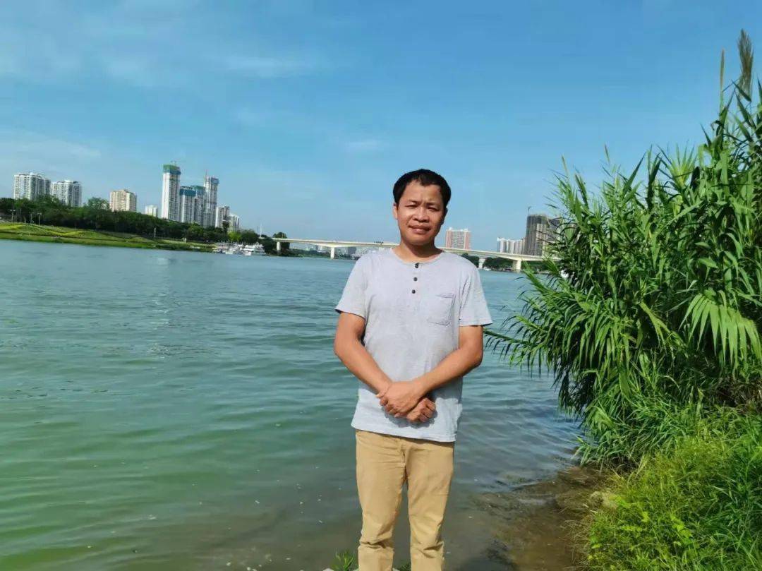 红豆20211011诗歌部落韦孟驰的诗组诗韦孟驰