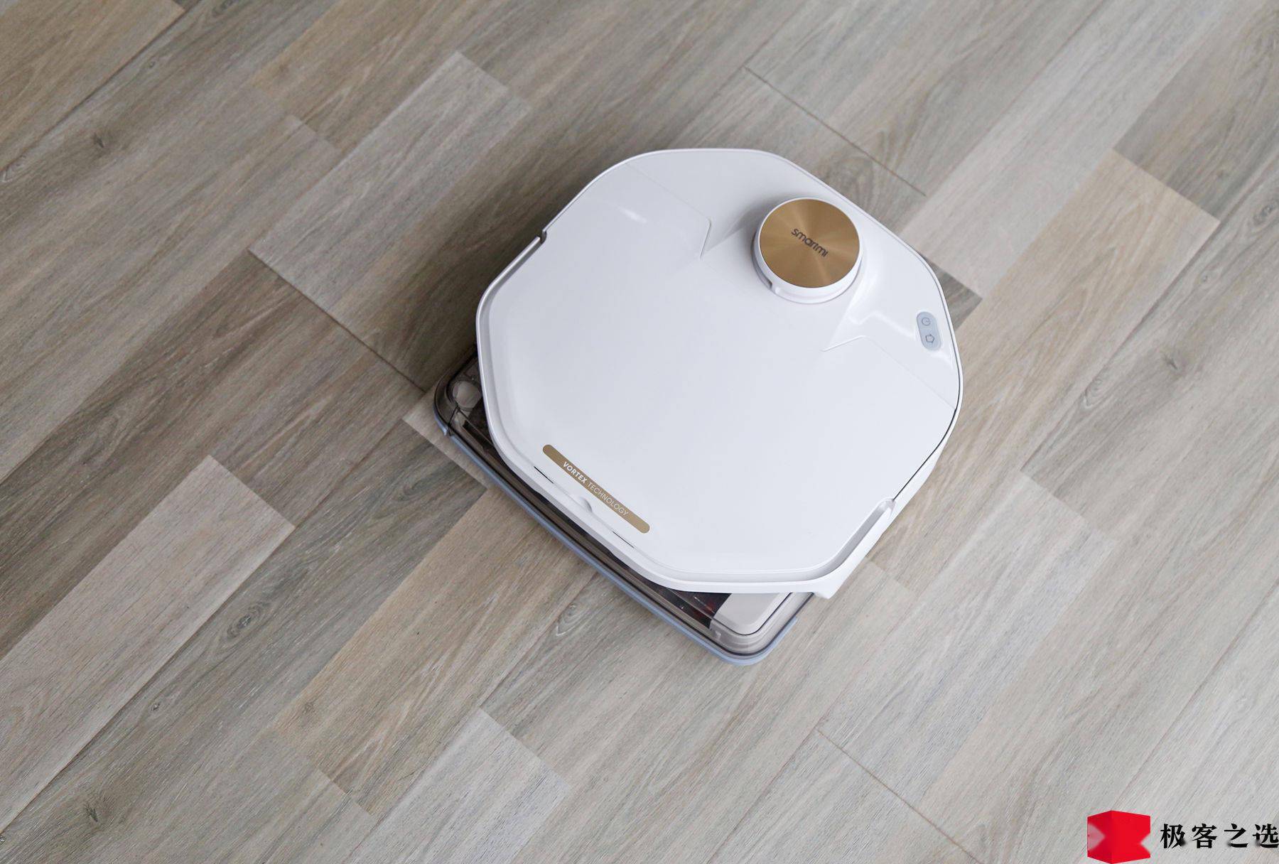 智米洗地机器人开拓者 A1 体验：活水洗地能自洁，省时省力好帮手