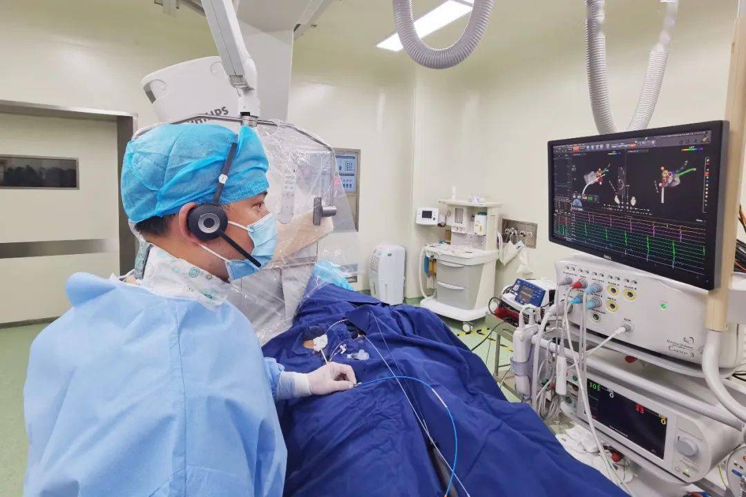 96岁老人频发"室上速",咋治?_爷爷_治疗_患者