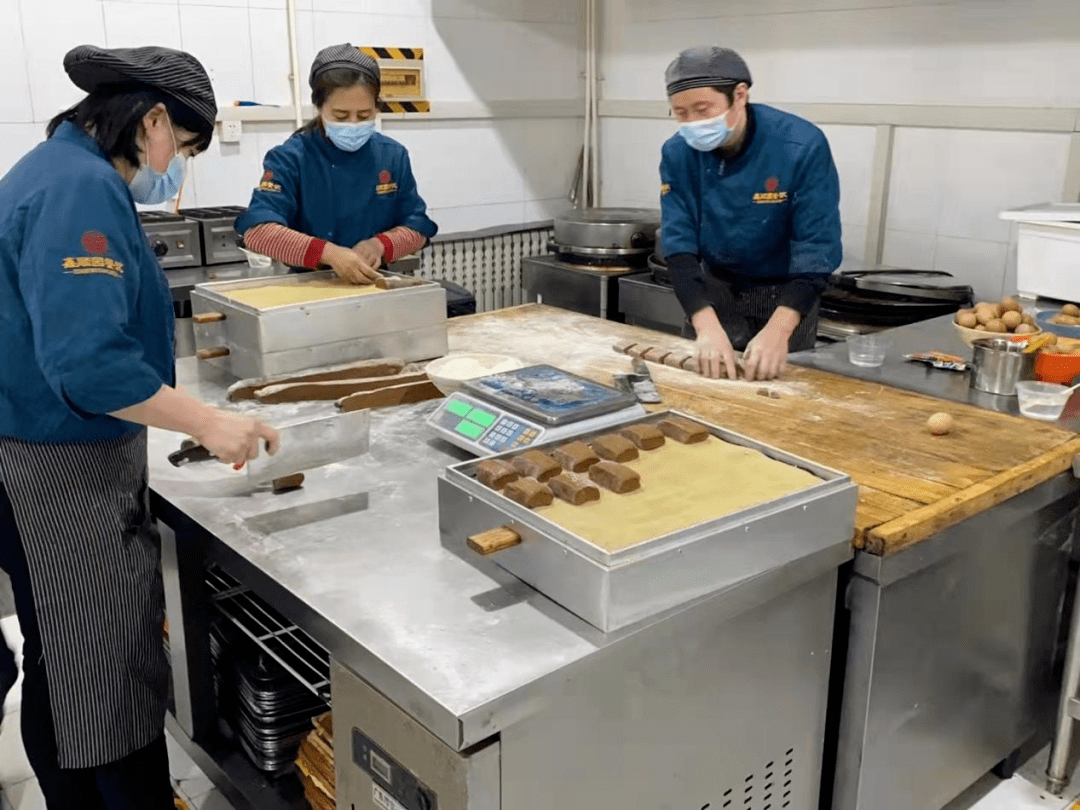 进行|“食”分用心 师生安心