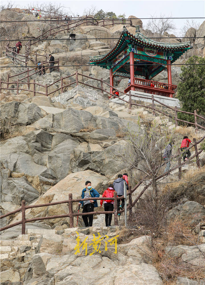 济南鹊山风景区图片