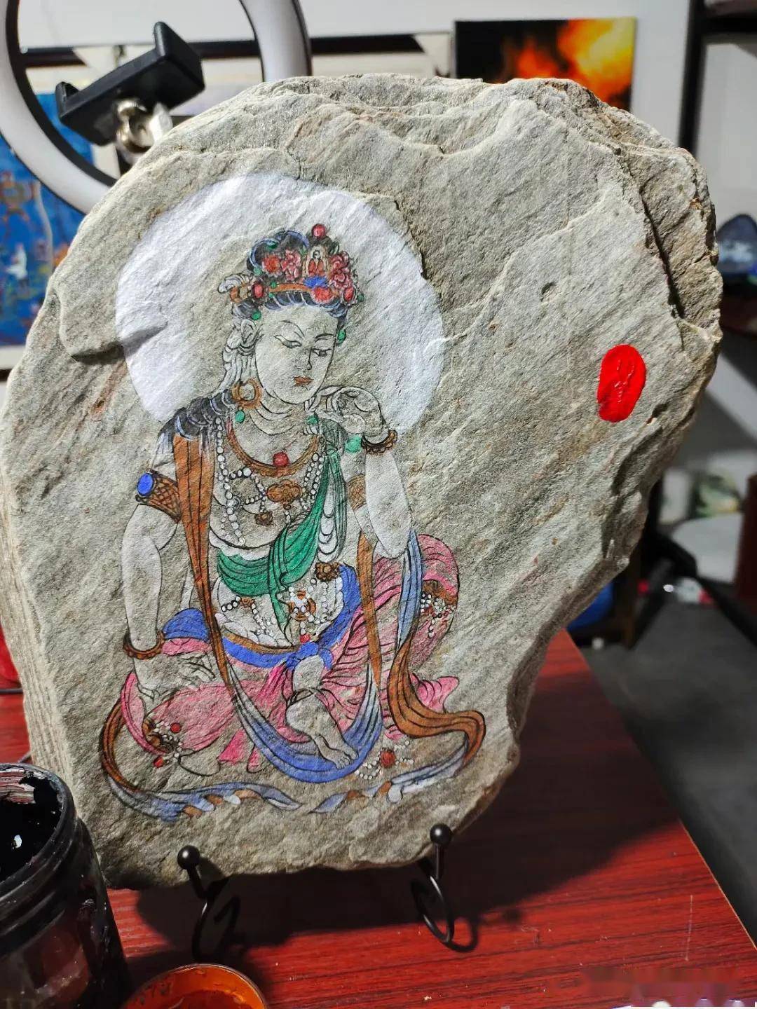 西安市鄠邑区关中婚俗园张娟手绘艺术品石头画分享