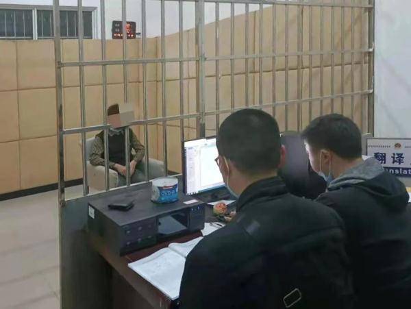 【反诈】两男子出借银行卡刷流水 大冶公安远赴云南将其抓获