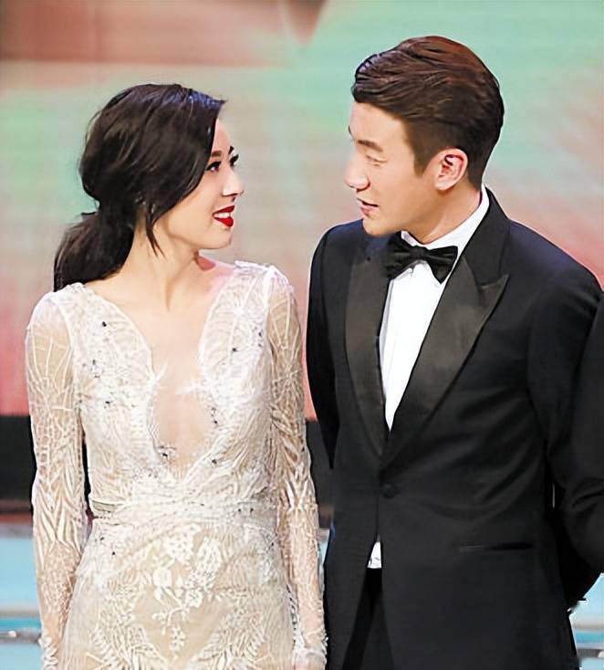 原创唐诗咏晒黄翠如合照力证姐妹情似回应洪永城有刺前女友言论