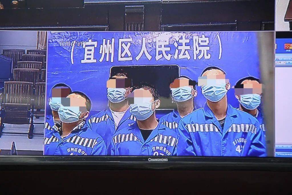 宜州:15人当庭获刑_被告人_犯罪_非法
