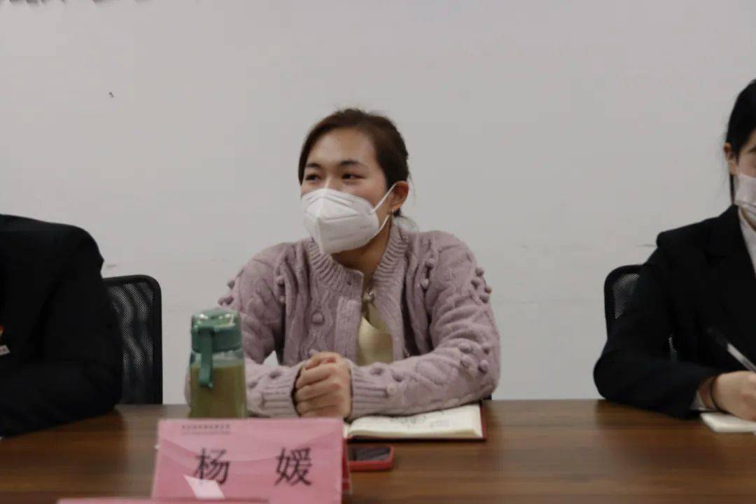 校学生会秘书长杨媛老师讲话第一项:校团委副书记,为汇总本学期各学院