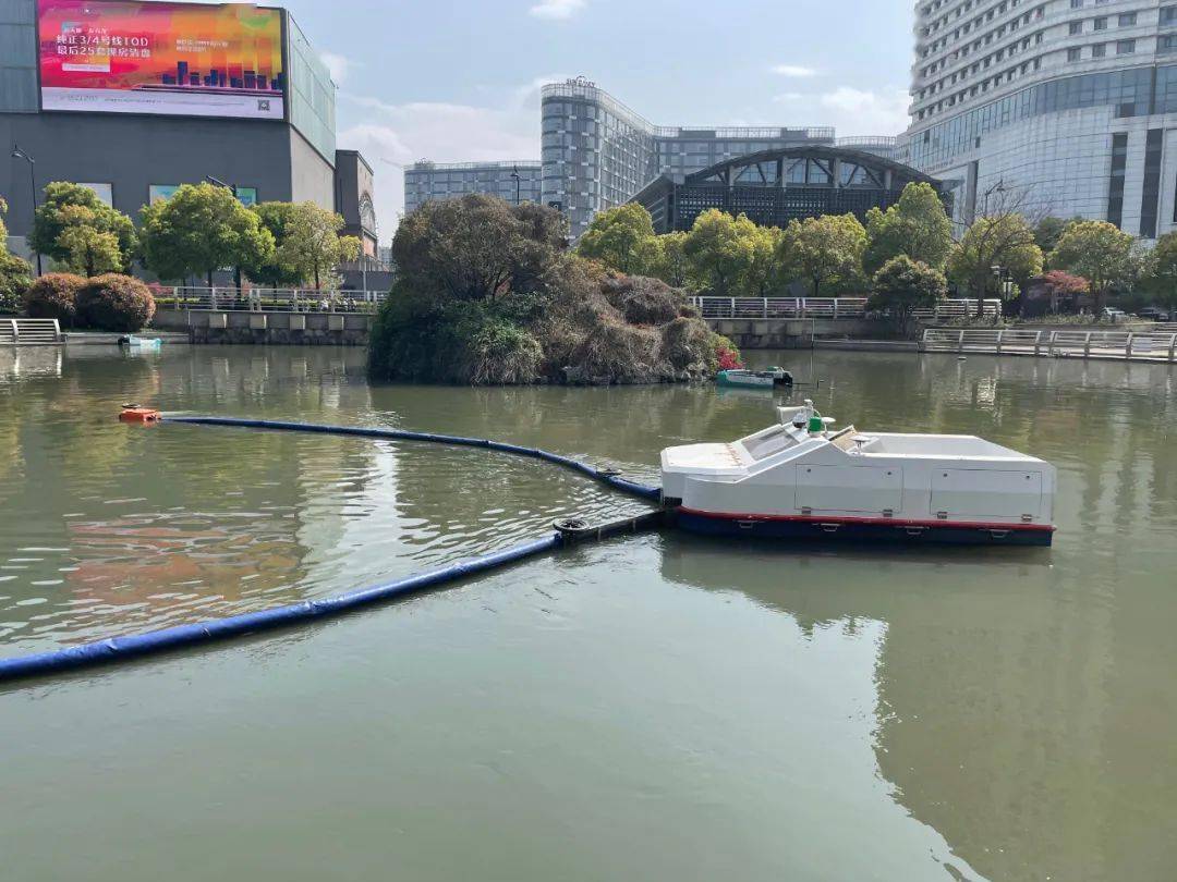 河道智能无人保洁船助力打造最美亚运水环境