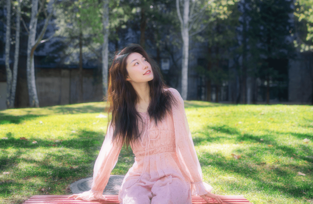 清华春日色卡 | 人间四月天,我想见你_黄沐瑶_春光_姚铭