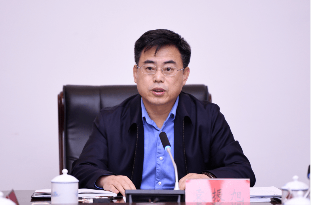 市五届人大常委会召开第一次主任会议