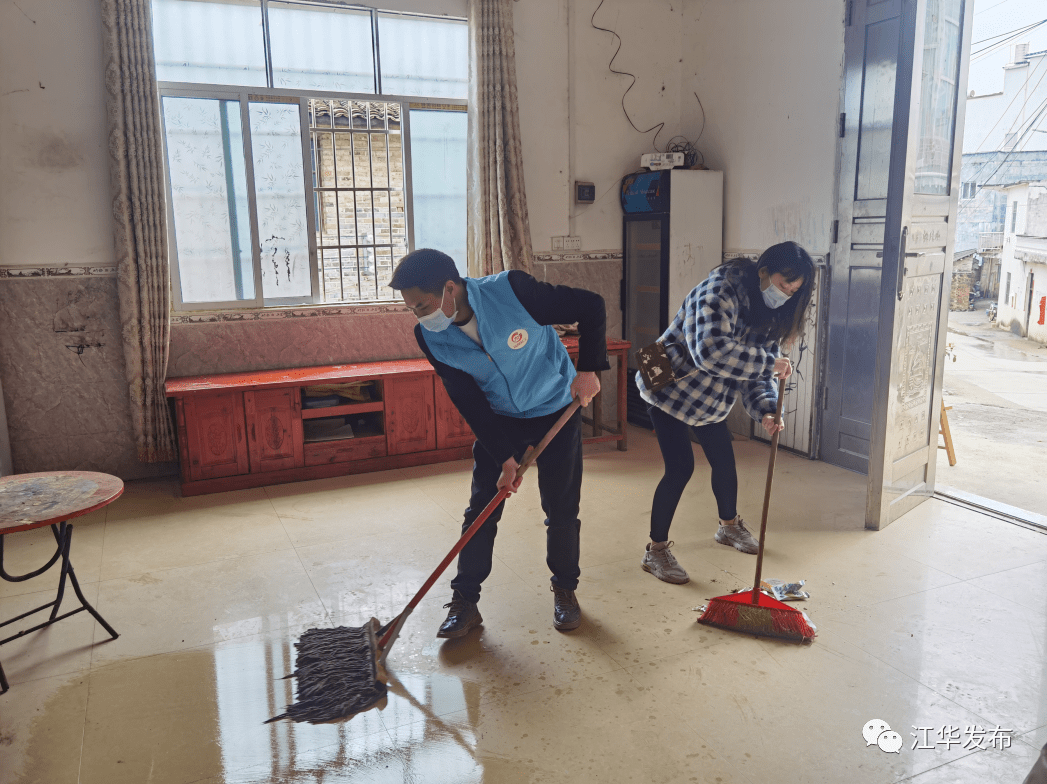 4月2日,濤圩社工站聯合大石橋社工站及縣社工站行政崗社工一同到濤圩