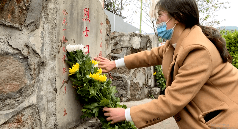羊场乡人民政府邀请部分退役军人代表在九村烈士陵园开展清明祭扫活动
