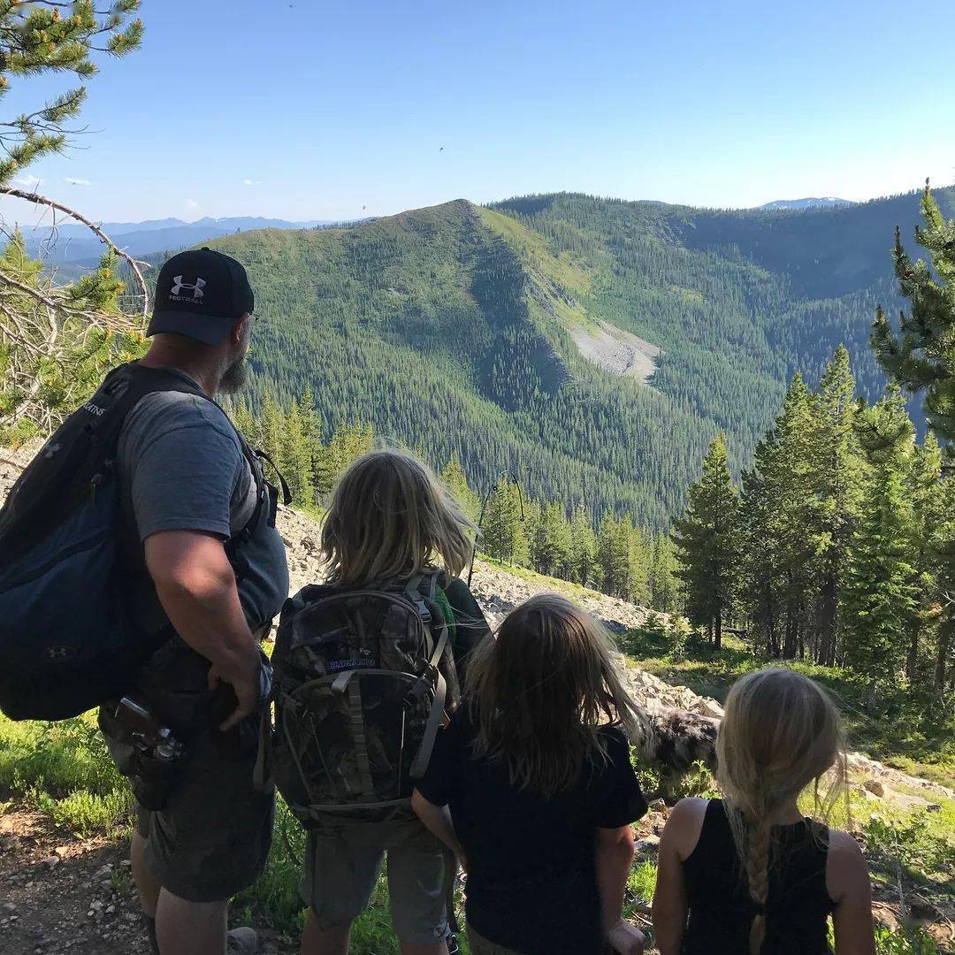 从大肚男到腹肌男需要多久给你答案