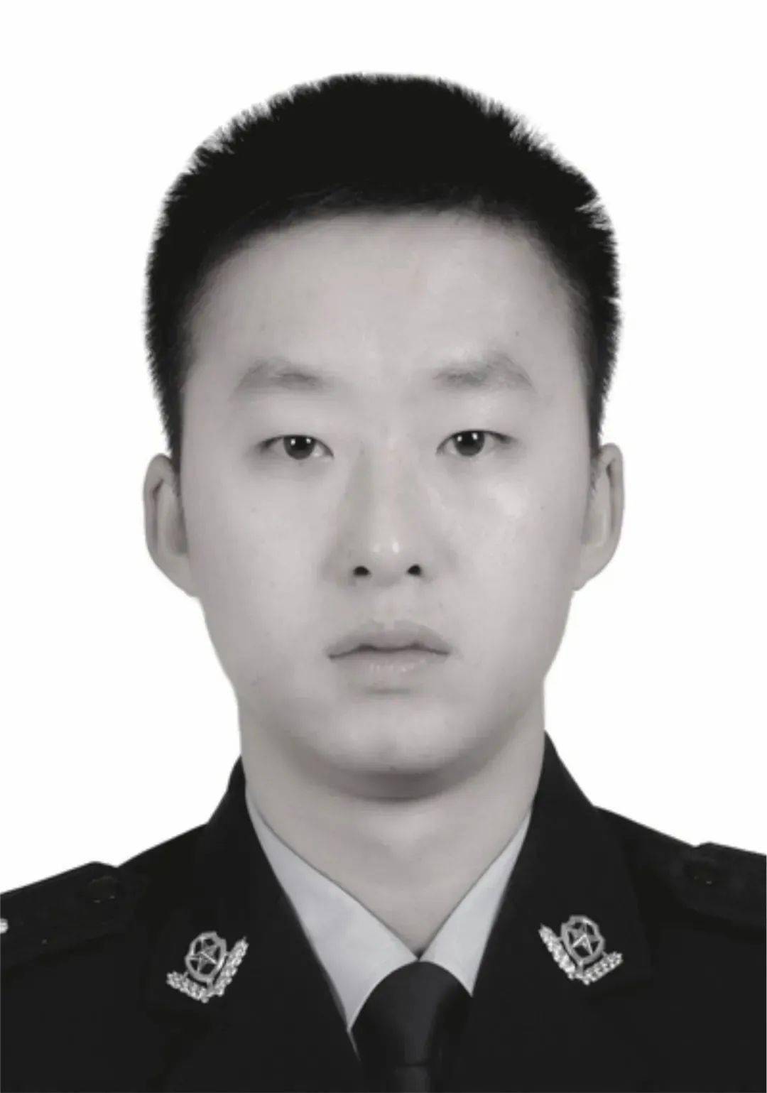 【致敬·缅怀·奋进】沿着禁毒英烈的足迹砥砺前行_毒品_工作_李松陪