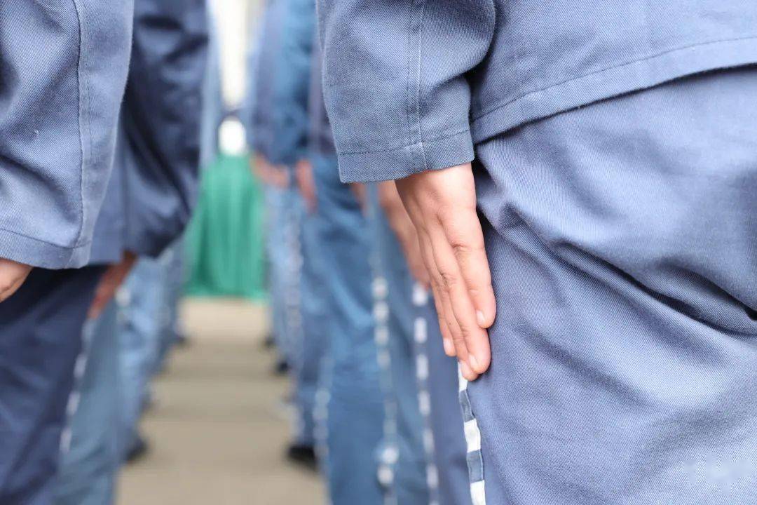 四川监狱积极开展爱国主义教育激发改造内生动力_崇州监狱_演讲_组织