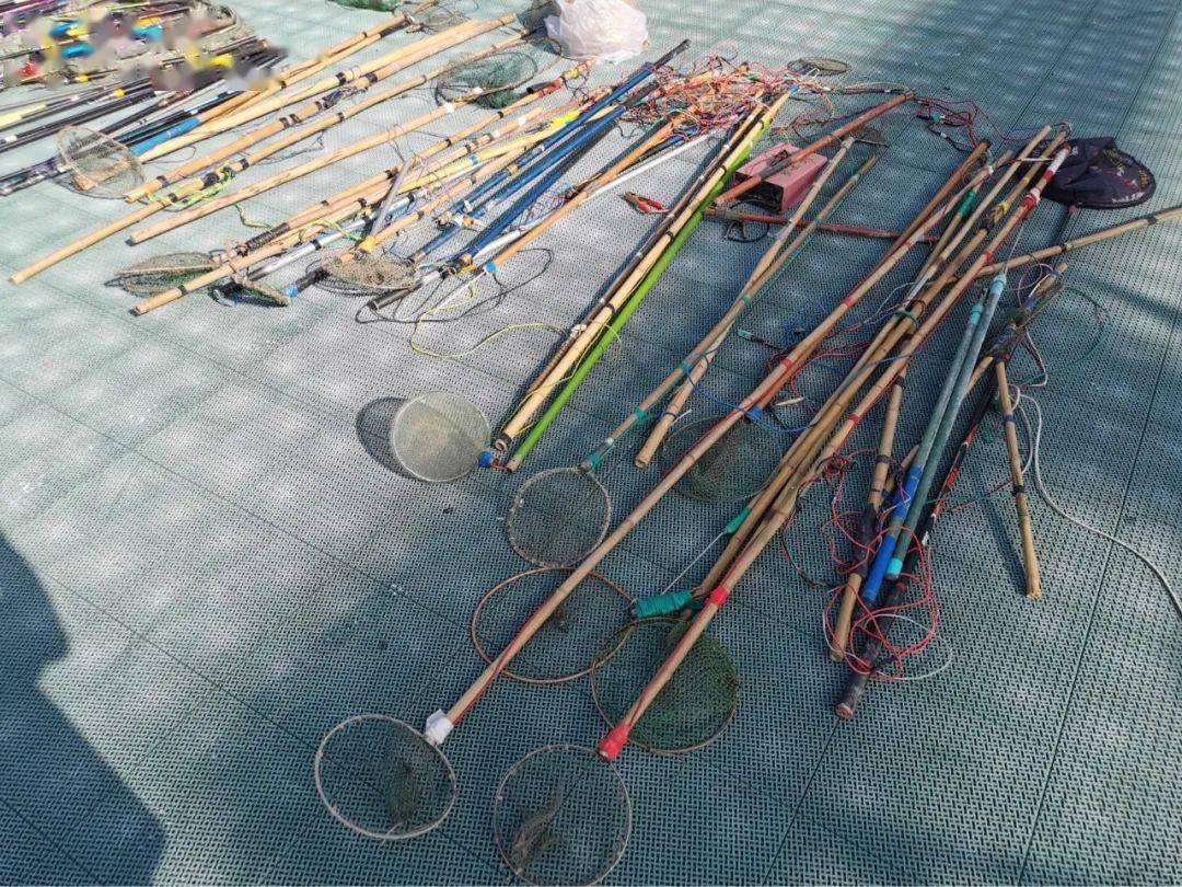 违规,非法捕捞渔具实施销毁渔船,钓鱼竿,电捕鱼设备,地笼等对执法行动