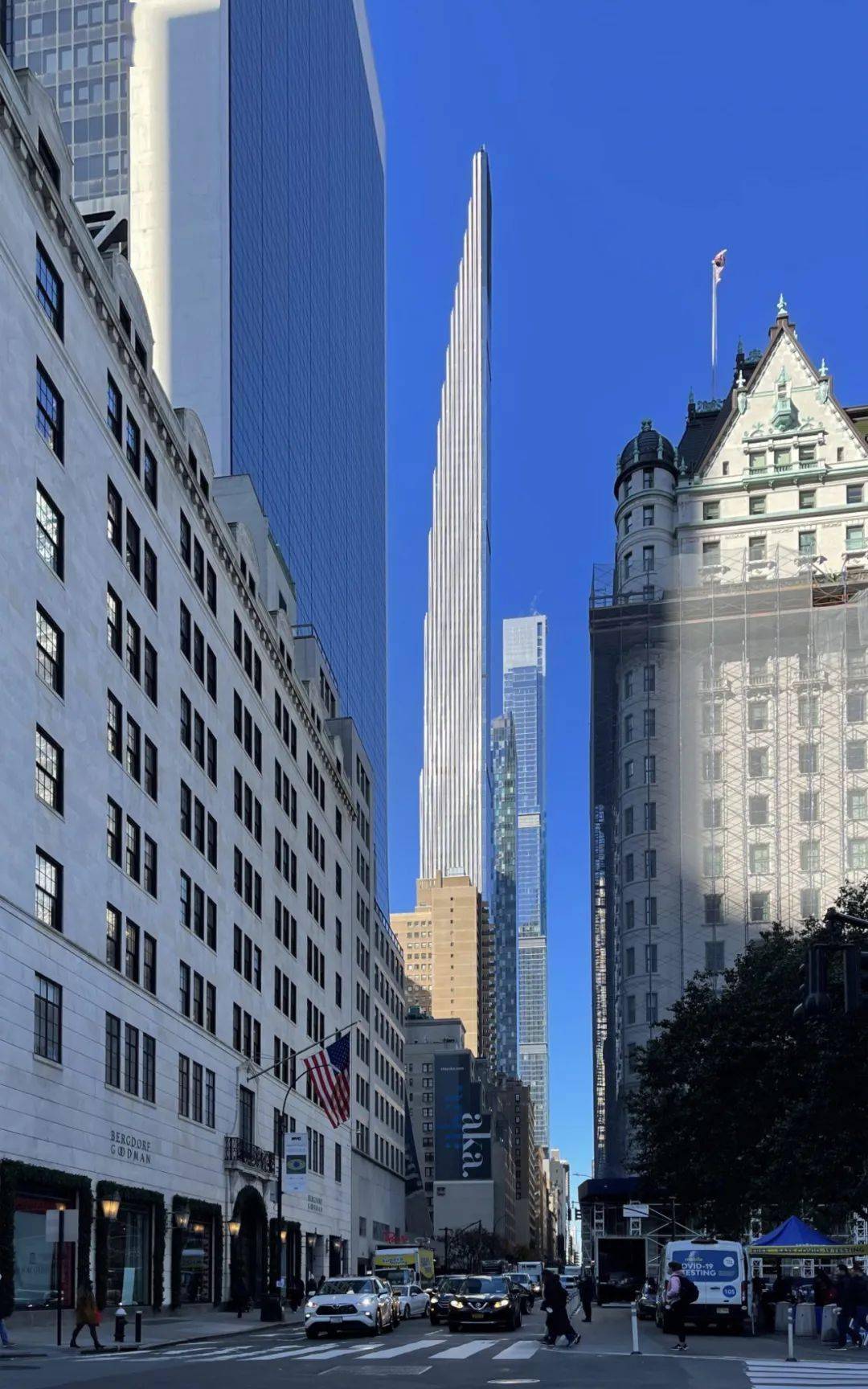 the steinway tower纤薄的外形从最近公布的实景照片可以看出一直备受