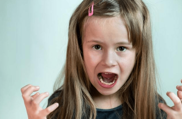 孩子出现负面情绪的时候,你是如何处理的?这几个阶段你做到了吗