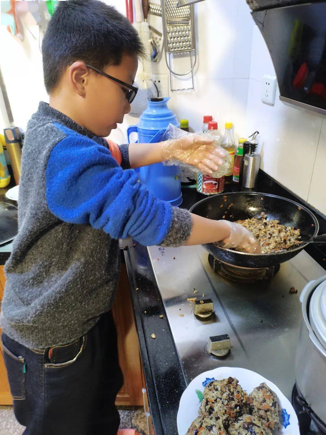 劳动砺心智实践促成长实验小学开展家务劳动系列教育活动三年级段