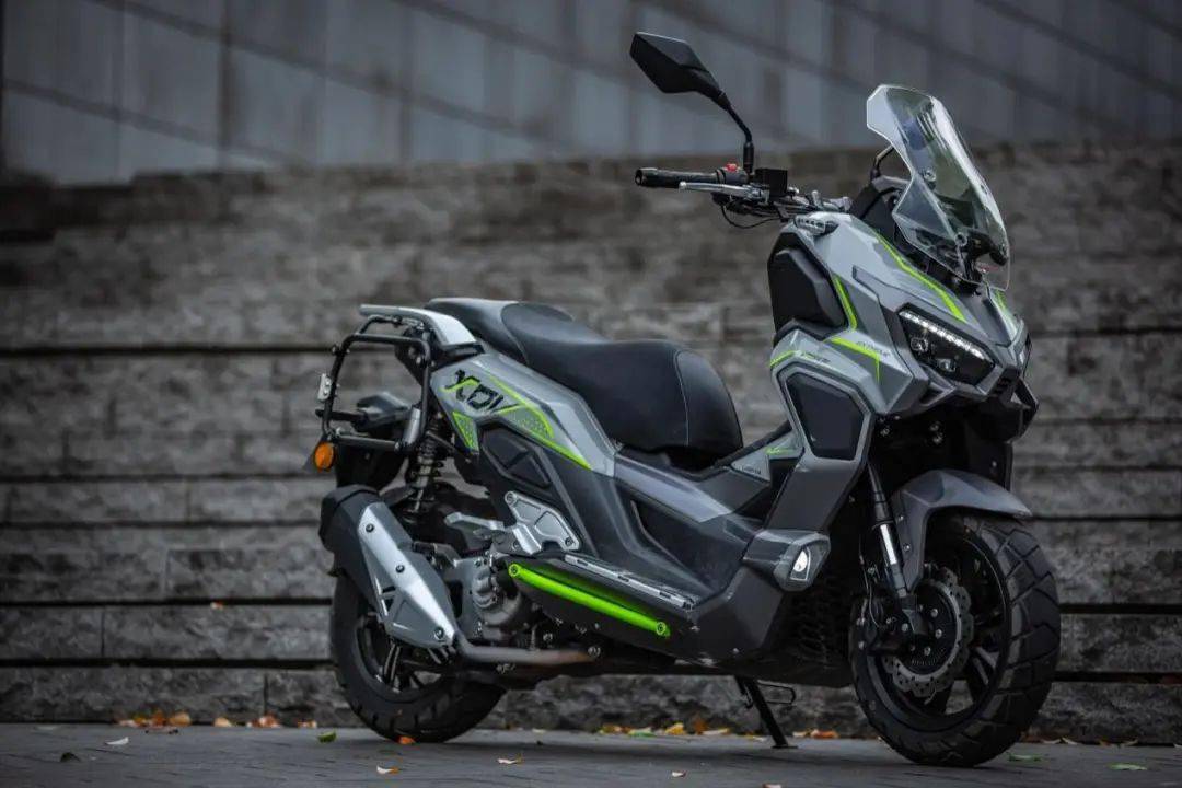 龙嘉xvd250si动态测评都市越野小精灵