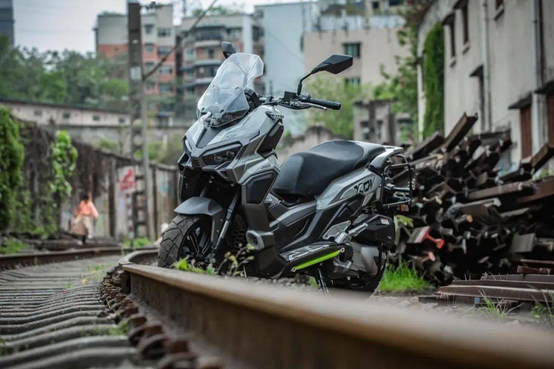 龙嘉xvd250si动态测评都市越野小精灵