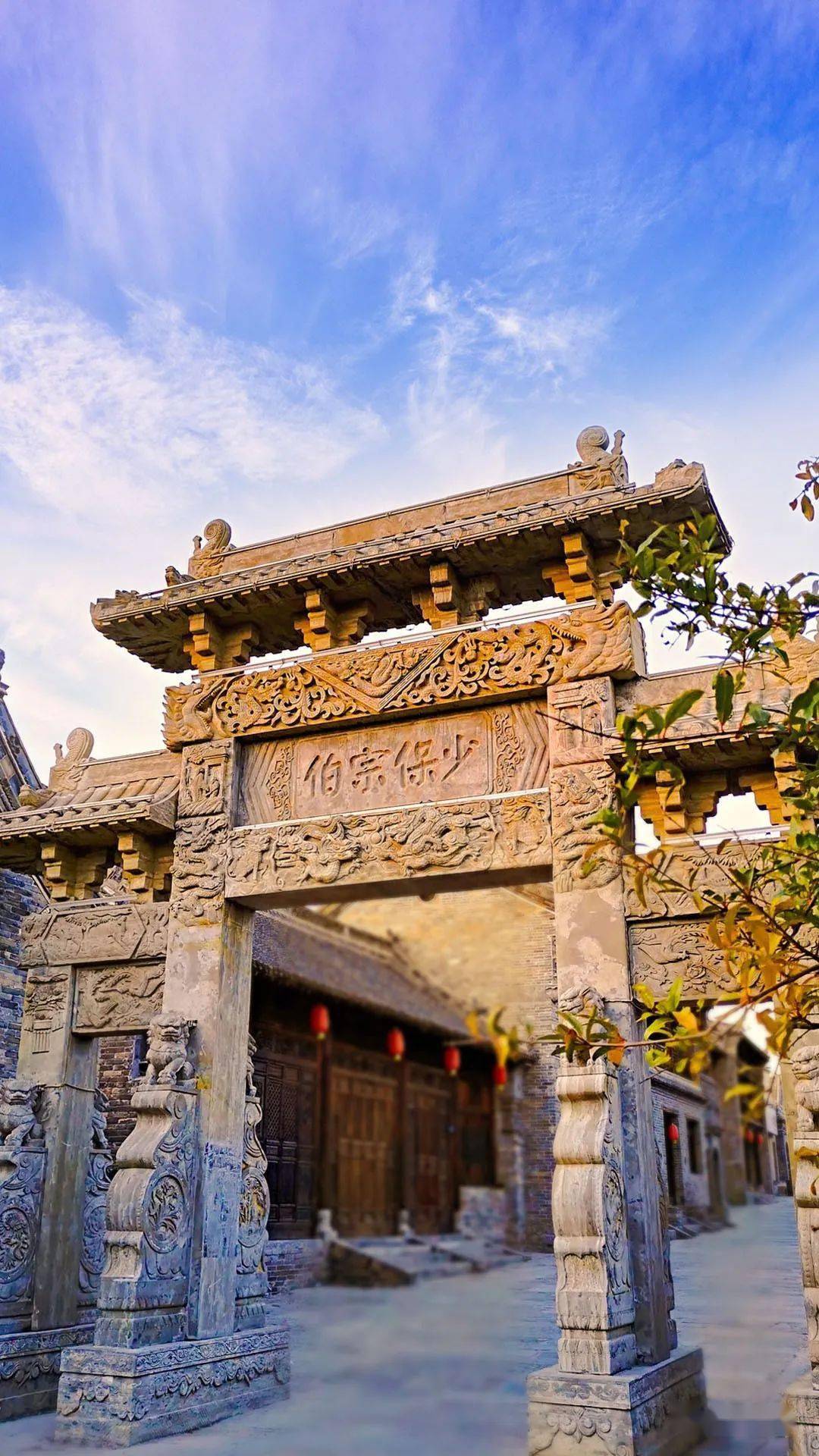 暗引悲秋万里心"的伤感"无端清切惊残梦大明首相高拱菡萏香中带雨披 "