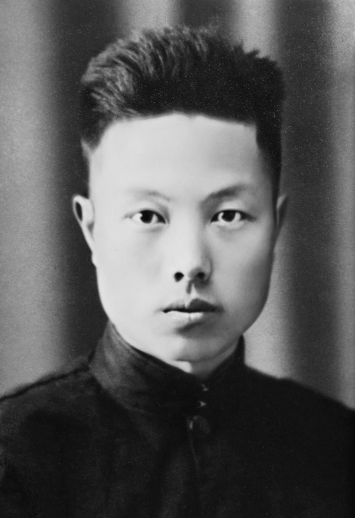 武夢名(1915—1948),又名行一,止戈,1915年12月24日出生於陝西省富平