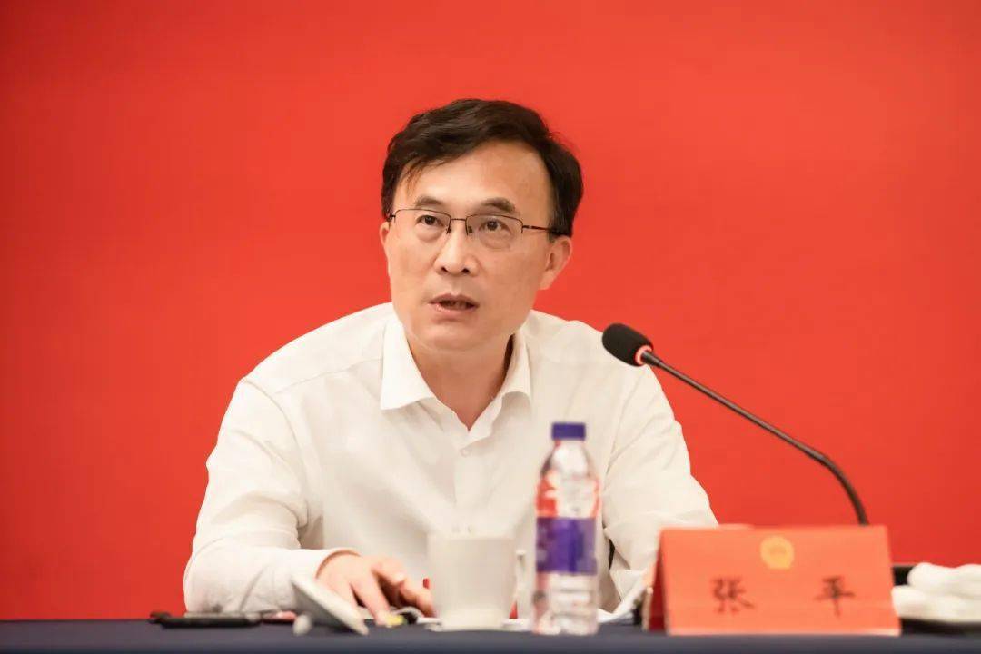 张平在参加海曙代表团审议时强调勇于担当新使命奋力展现新作为为加快