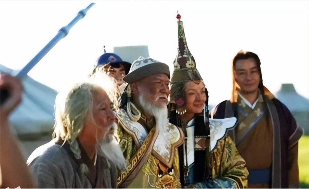 成吉思汗后裔改名换姓各自逃命600年后靠一首诗团聚四川