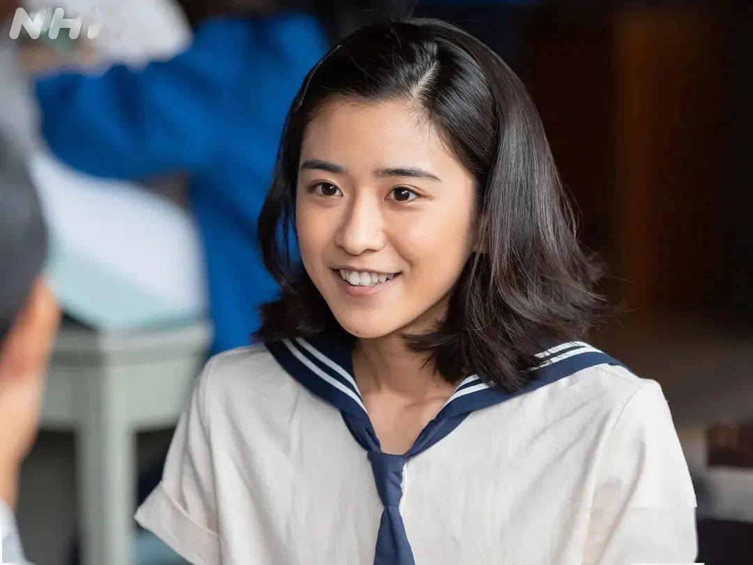 该剧讲述在大型律师事务所工作的干练律师剑持丽子(绫濑遥 饰),得知前