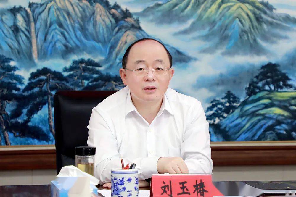 抚州市八扬八治深化作风建设活动领导小组办公室工作会召开