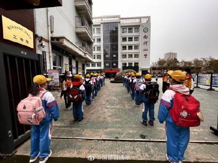 甘肃连续5天“无新增” 中小学生陆续恢复线下教学